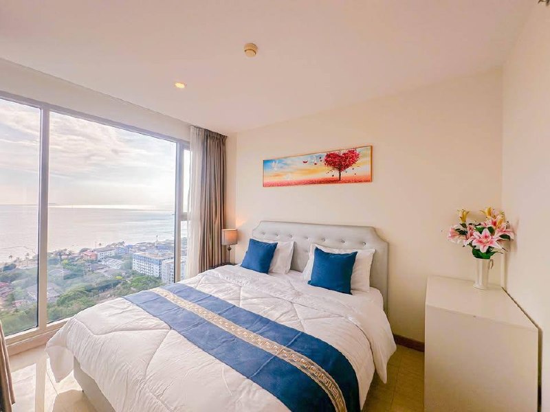 Riviera Jomtien One-Bedroom Condo with Sea View photo 3 of 8