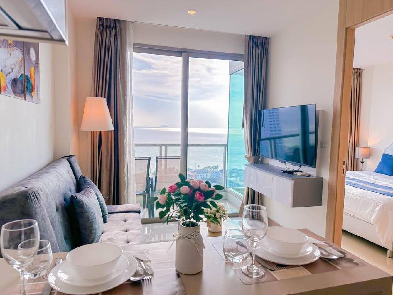 Riviera Jomtien One-Bedroom Condo with Sea View photo 5 of 8