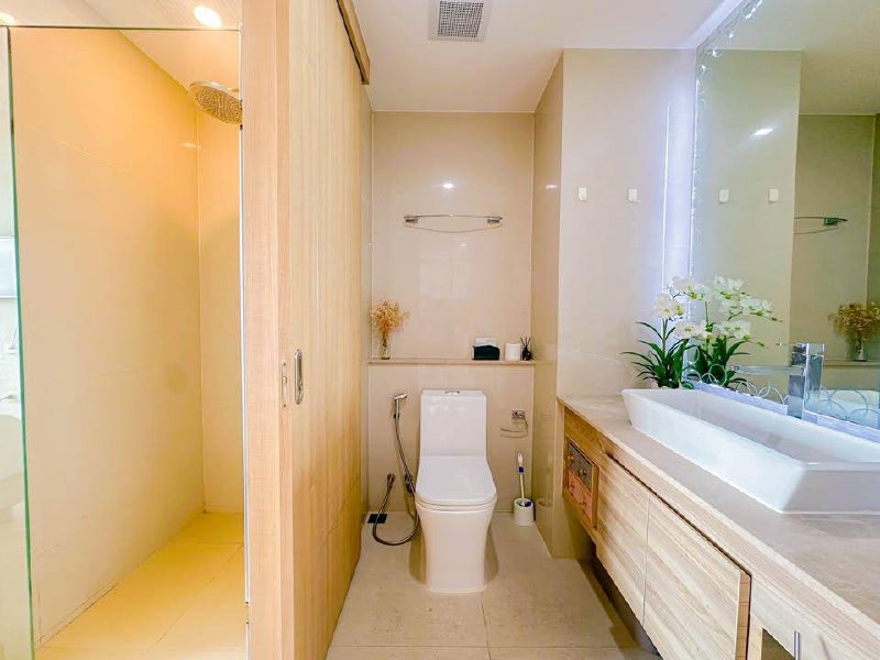 Riviera Jomtien One-Bedroom Condo with Sea View photo 7 of 8