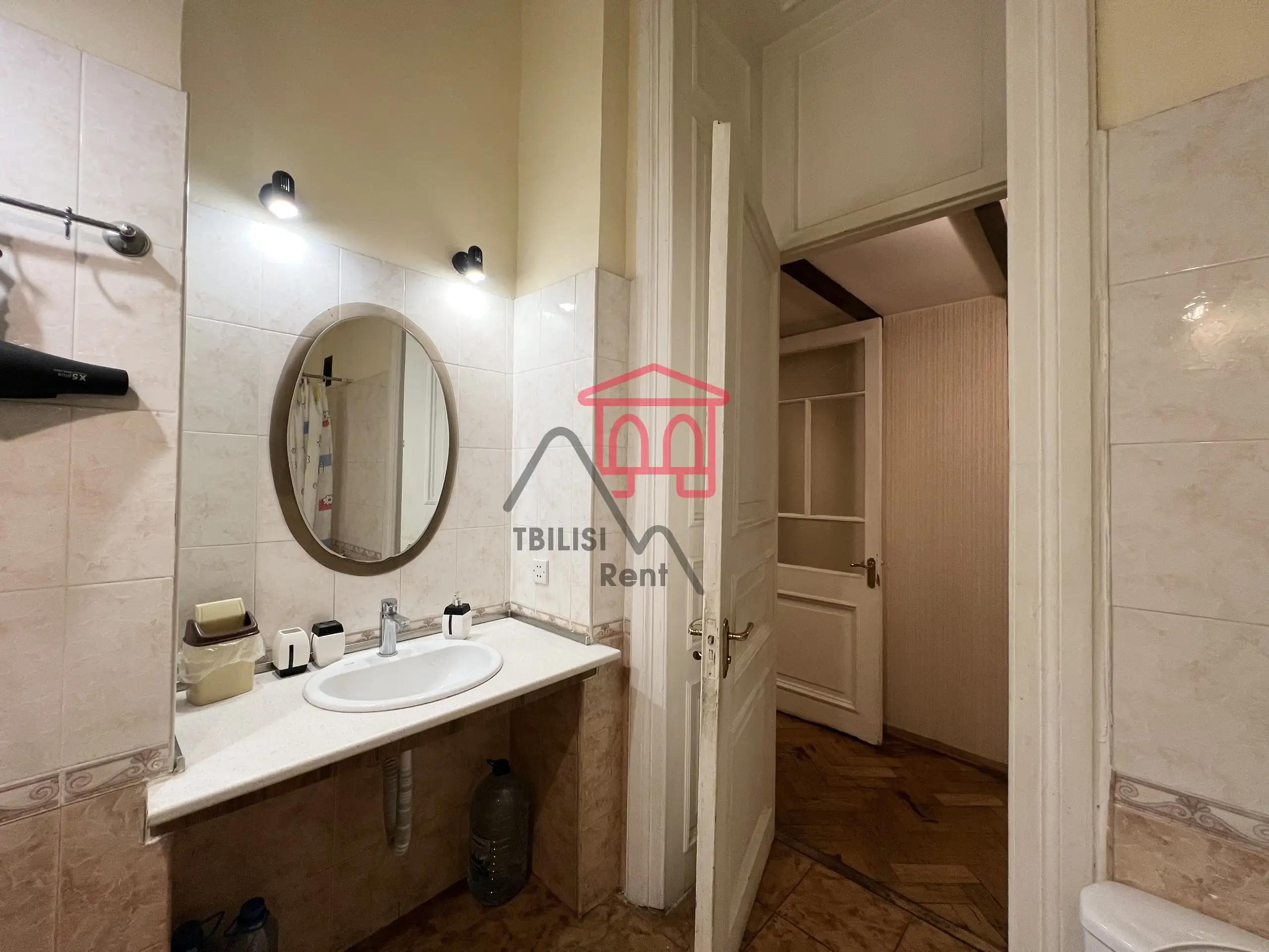 Просторная 2-комнатная квартира в Сололаки photo 8 of 8