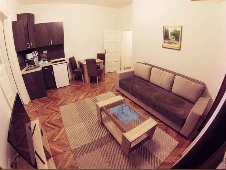 1-Bedroom Apartment on Cetinjska Street photo 2 of 4
