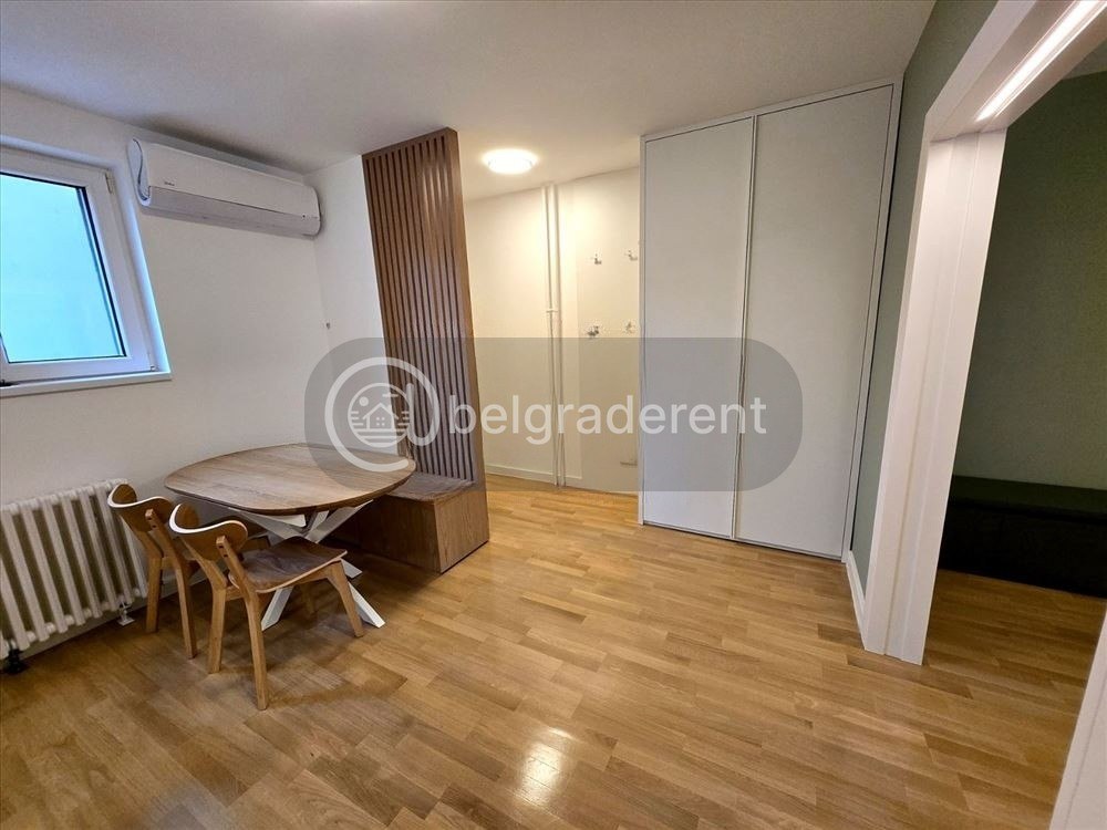Two-and-a-half-room apartment in Blok 70a photo 3 of 8