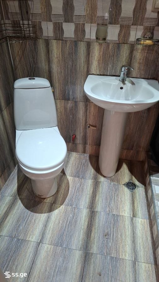1-Bedroom Apartment for Annual Rent in Batumi photo 3 of 7