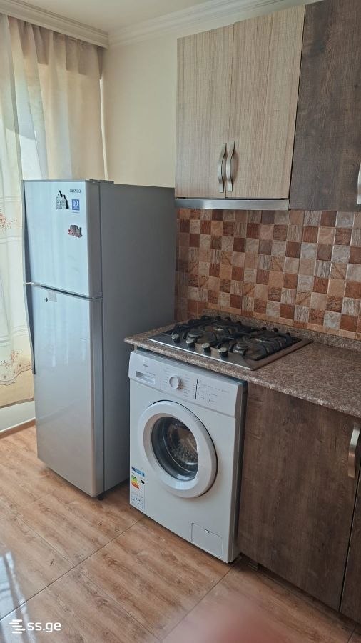 1-Bedroom Apartment for Annual Rent in Batumi photo 5 of 7