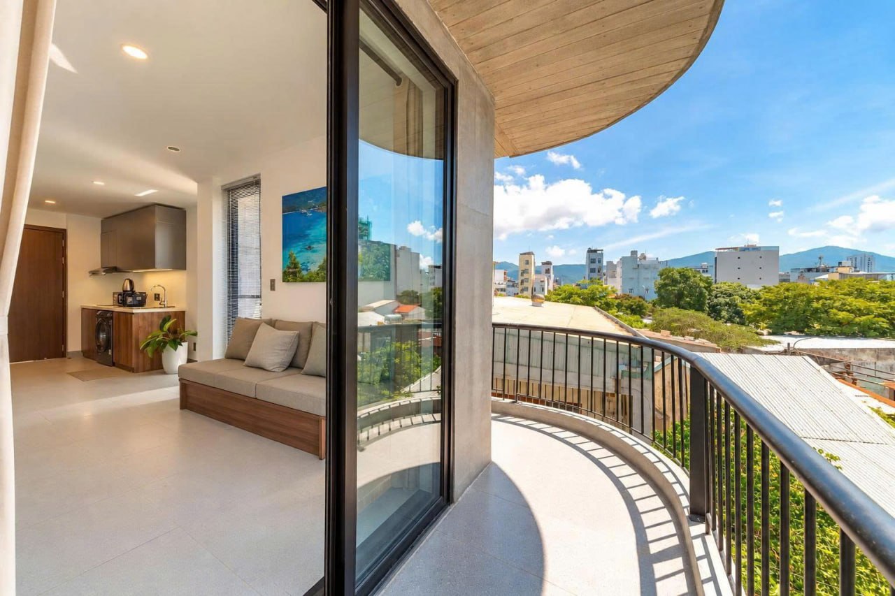 1-Bedroom Apartment with Large Balcony and Pool in An Hai photo 1 of 8