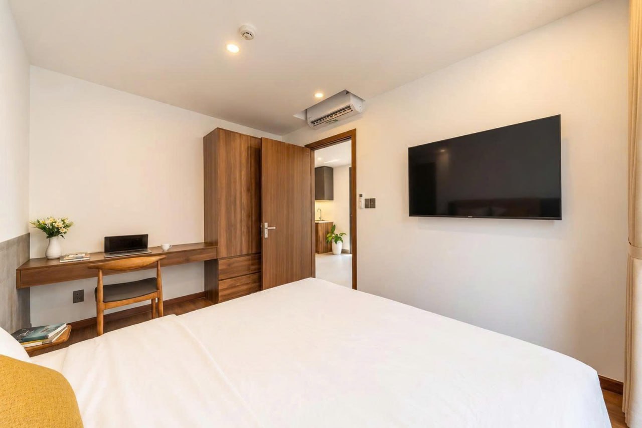 1-Bedroom Apartment with Large Balcony and Pool in An Hai photo 2 of 8