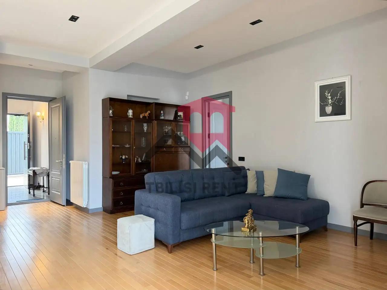 Bright One-Bedroom Apartment in Ortachala photo 2 of 8