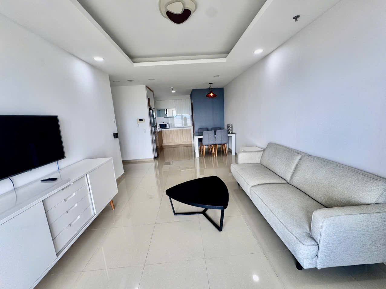 2-Bedroom Apartment at Blooming Tower photo 3 of 8