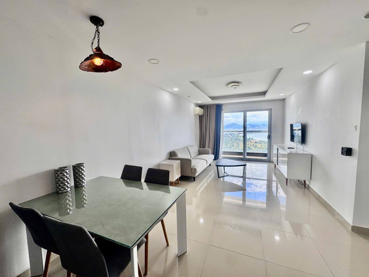 2-Bedroom Apartment at Blooming Tower photo 4 of 8