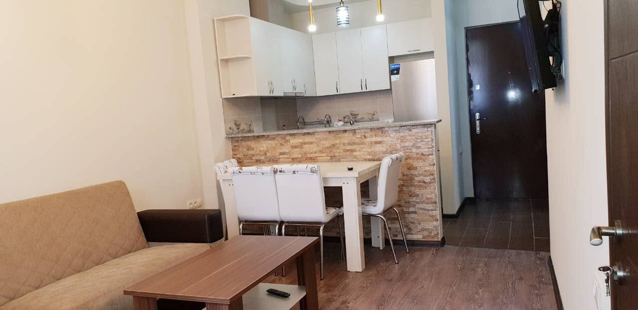 2-комнатная квартира на улице Вахтанга Горгасали photo 2 of 8