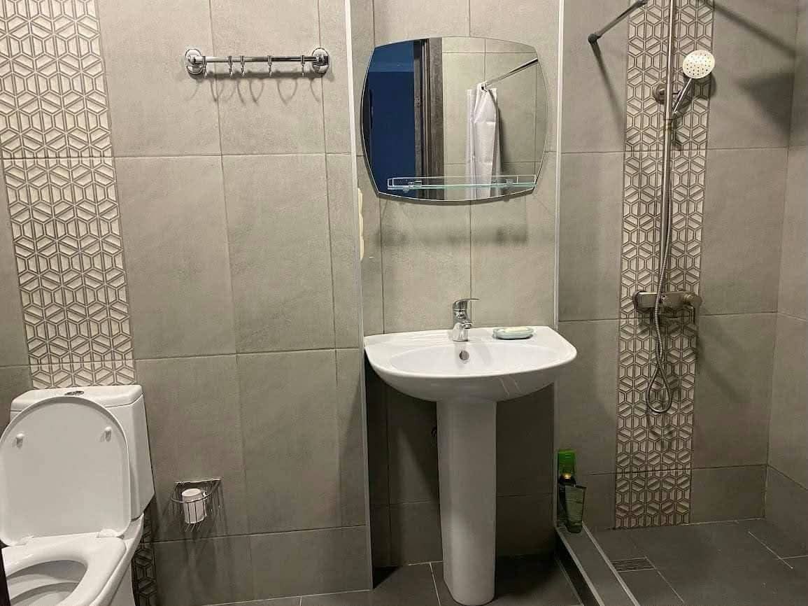 1-Bedroom Apartment on Besiki Street photo 1 of 6