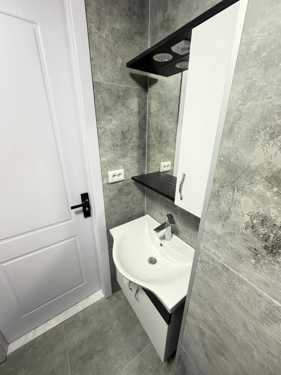 1-Bedroom Apartment on Shartava Street photo 1 of 6