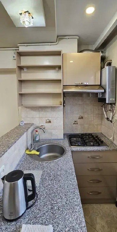 Furnished Two-Room Apartment in Kentron photo 3 of 8