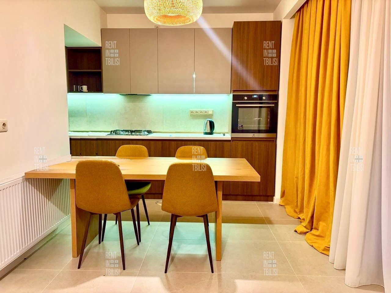 Brand-New 1-Bedroom Apartment near MᶜUniversity Metro photo 1 of 8