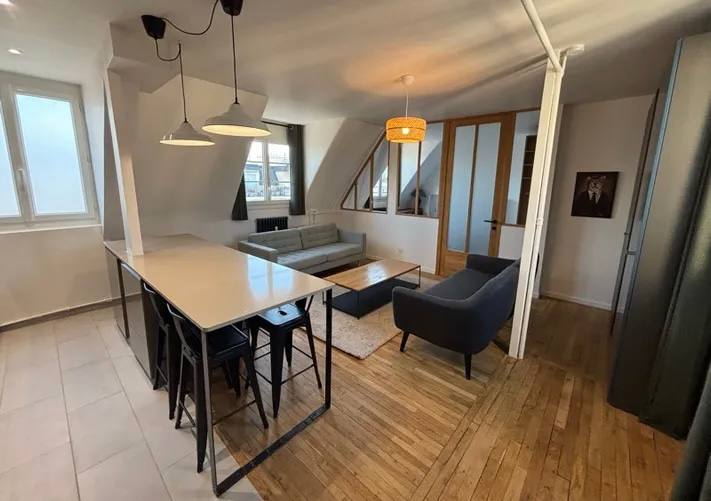 Furnished One-Bedroom Apartment in Paris 17 photo 2 of 8