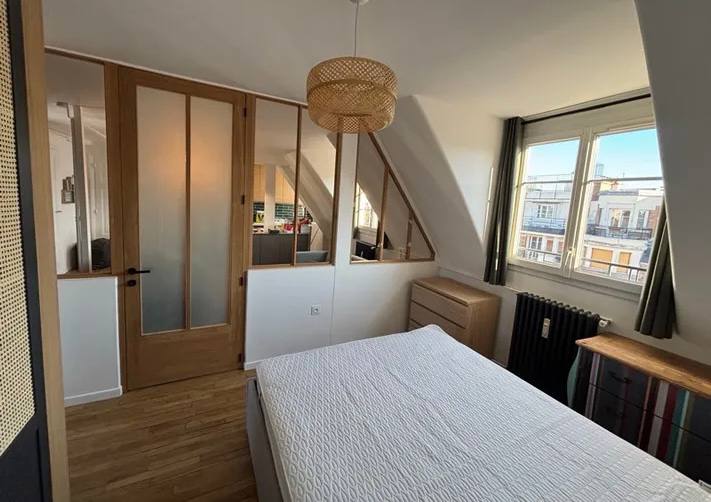 Furnished One-Bedroom Apartment in Paris 17 photo 5 of 8