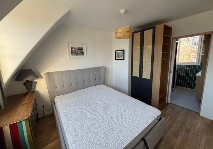 Furnished One-Bedroom Apartment in Paris 17 photo 6 of 8