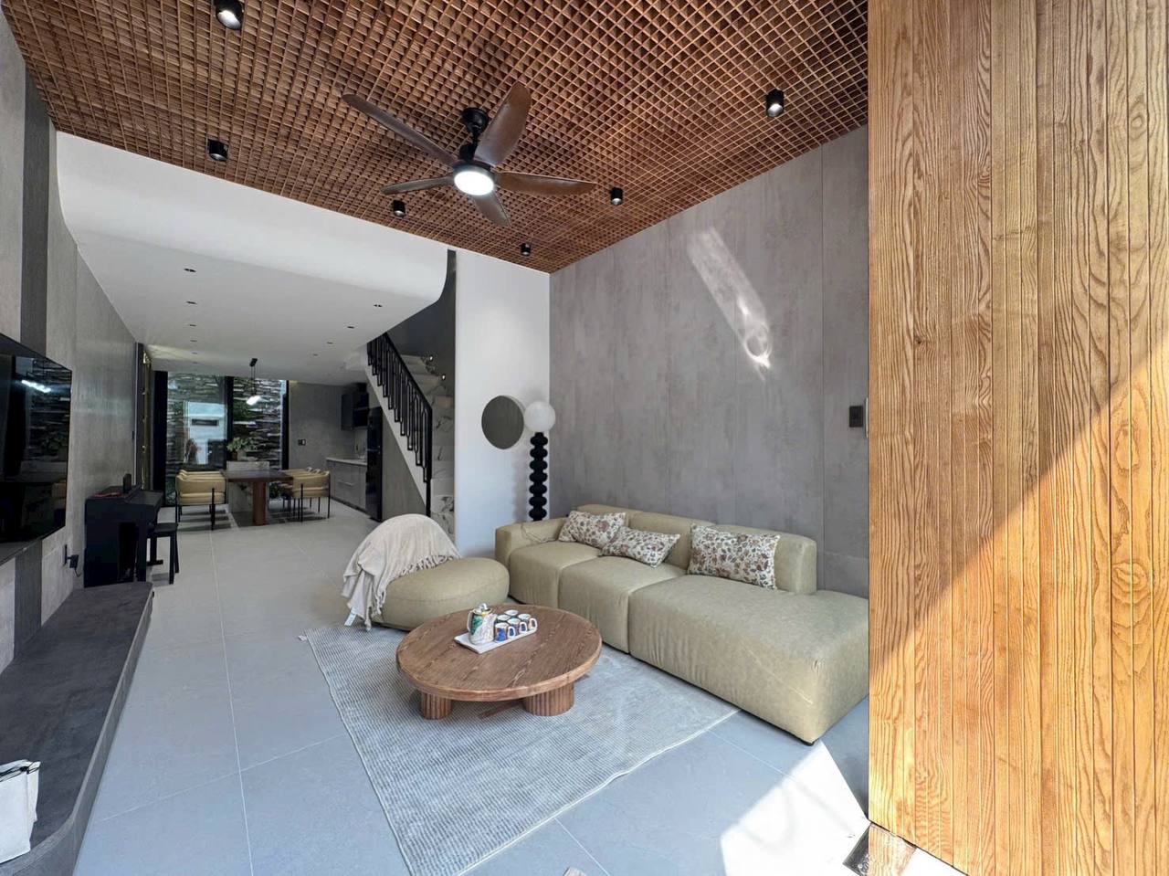 3-Bedroom High-End House in Ngu Hanh Son photo 2 of 8