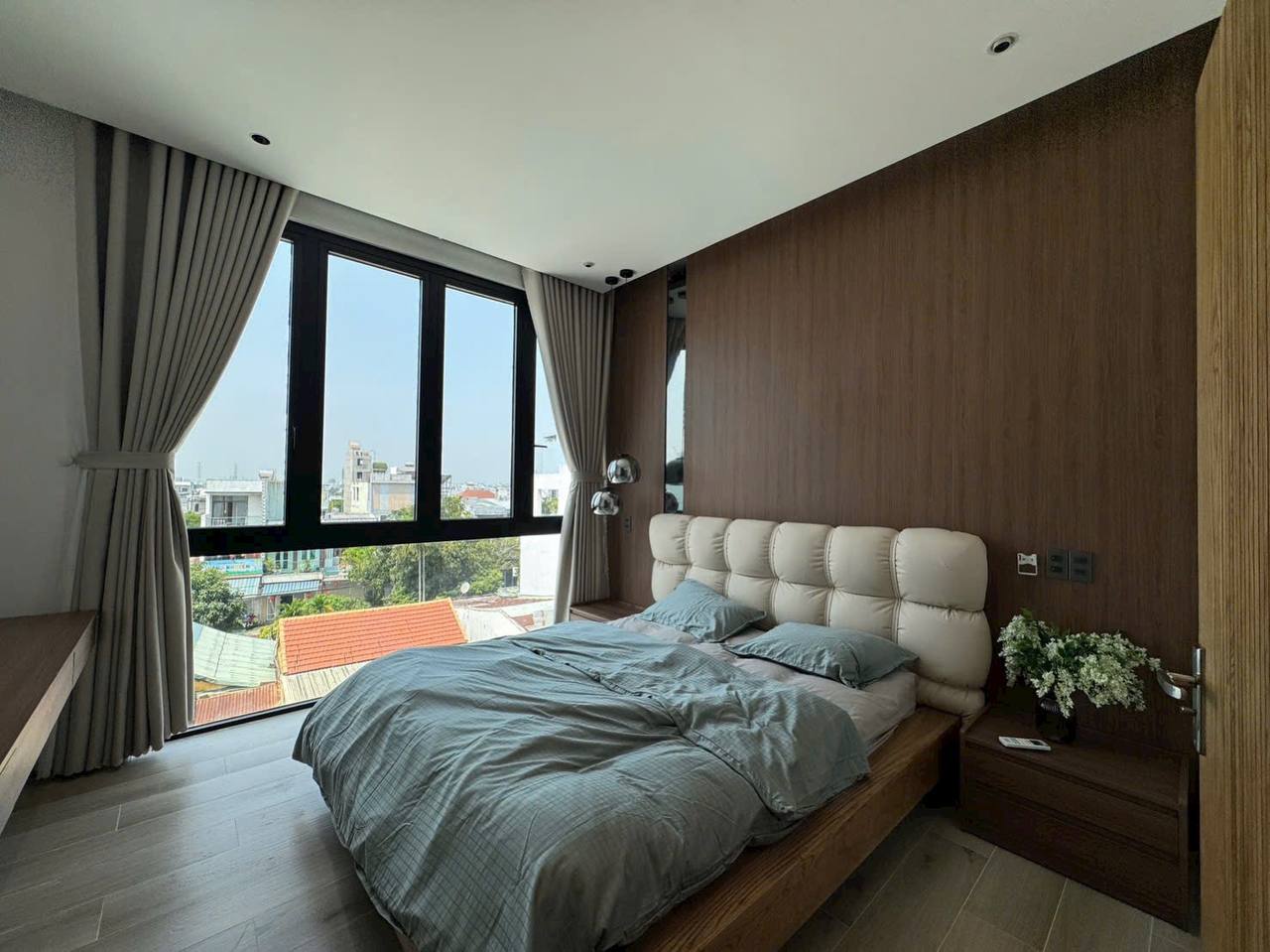 3-Bedroom High-End House in Ngu Hanh Son photo 6 of 8