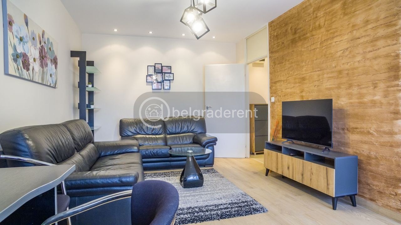 1-Bedroom Apartment in Novi Beograd, Blok 22 photo 2 of 8