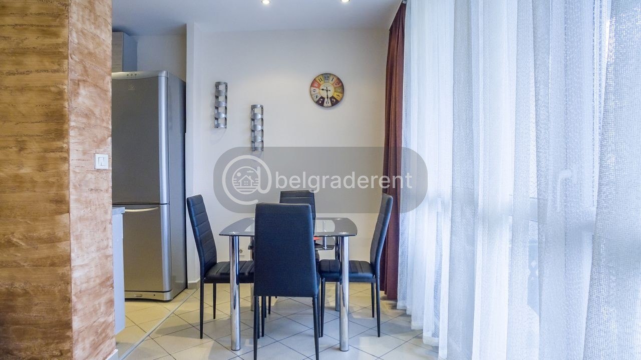 1-Bedroom Apartment in Novi Beograd, Blok 22 photo 3 of 8