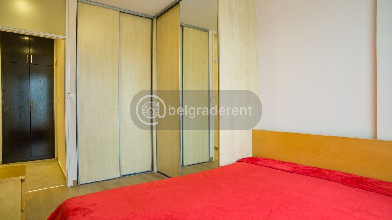 1-Bedroom Apartment in Novi Beograd, Blok 22 photo 7 of 8