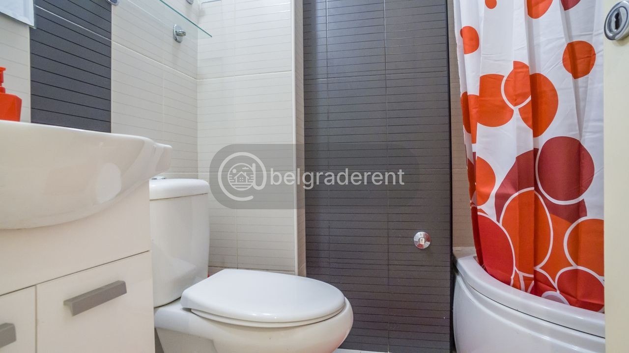 1-Bedroom Apartment in Novi Beograd, Blok 22 photo 8 of 8