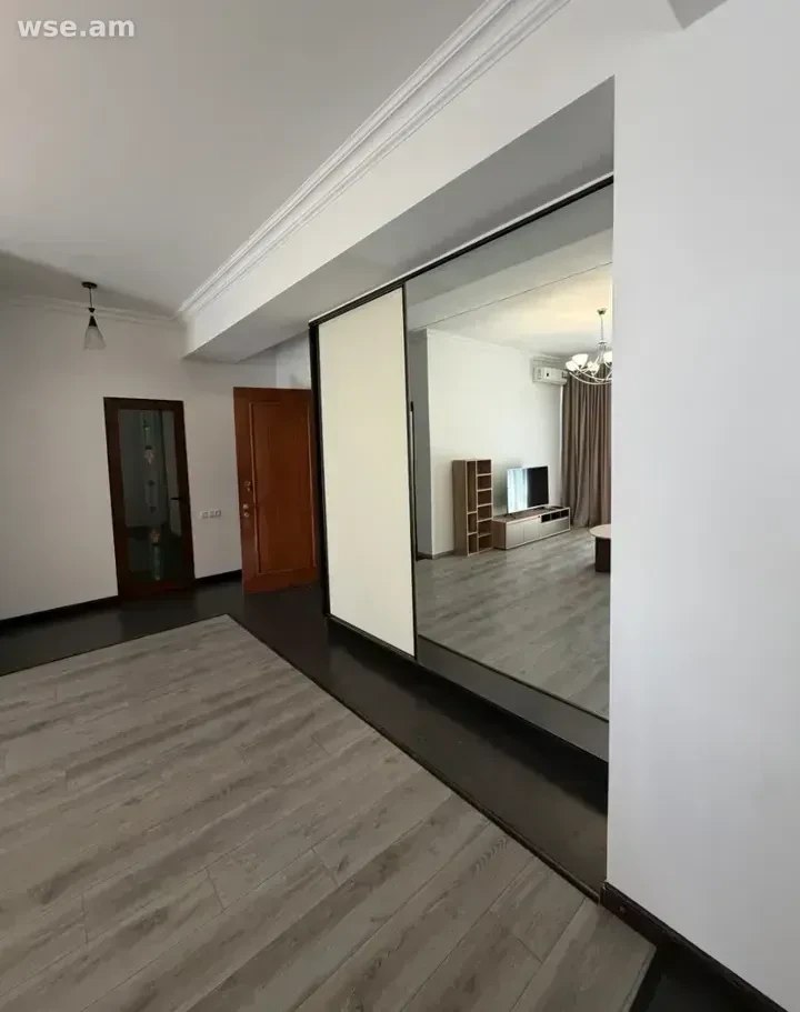 2-Room Apartment for Long-Term Rent in Davtashen photo 3 of 8