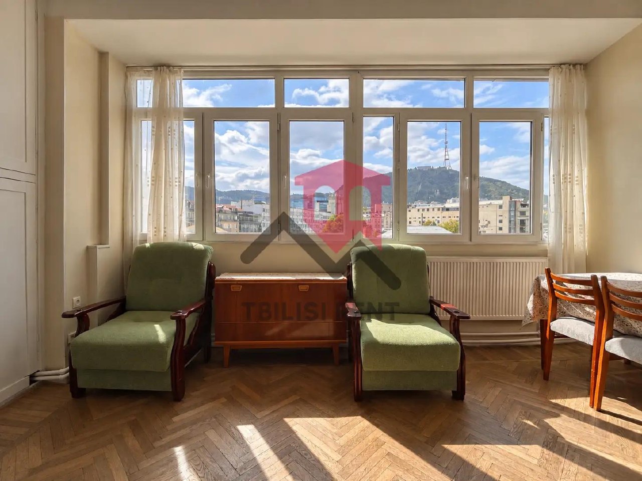2-Bedroom Apartment in Sololaki photo 1 of 8