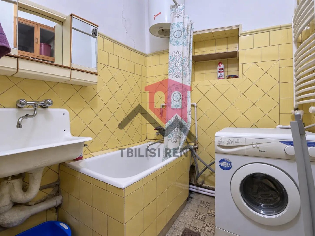 2-Bedroom Apartment in Sololaki photo 8 of 8