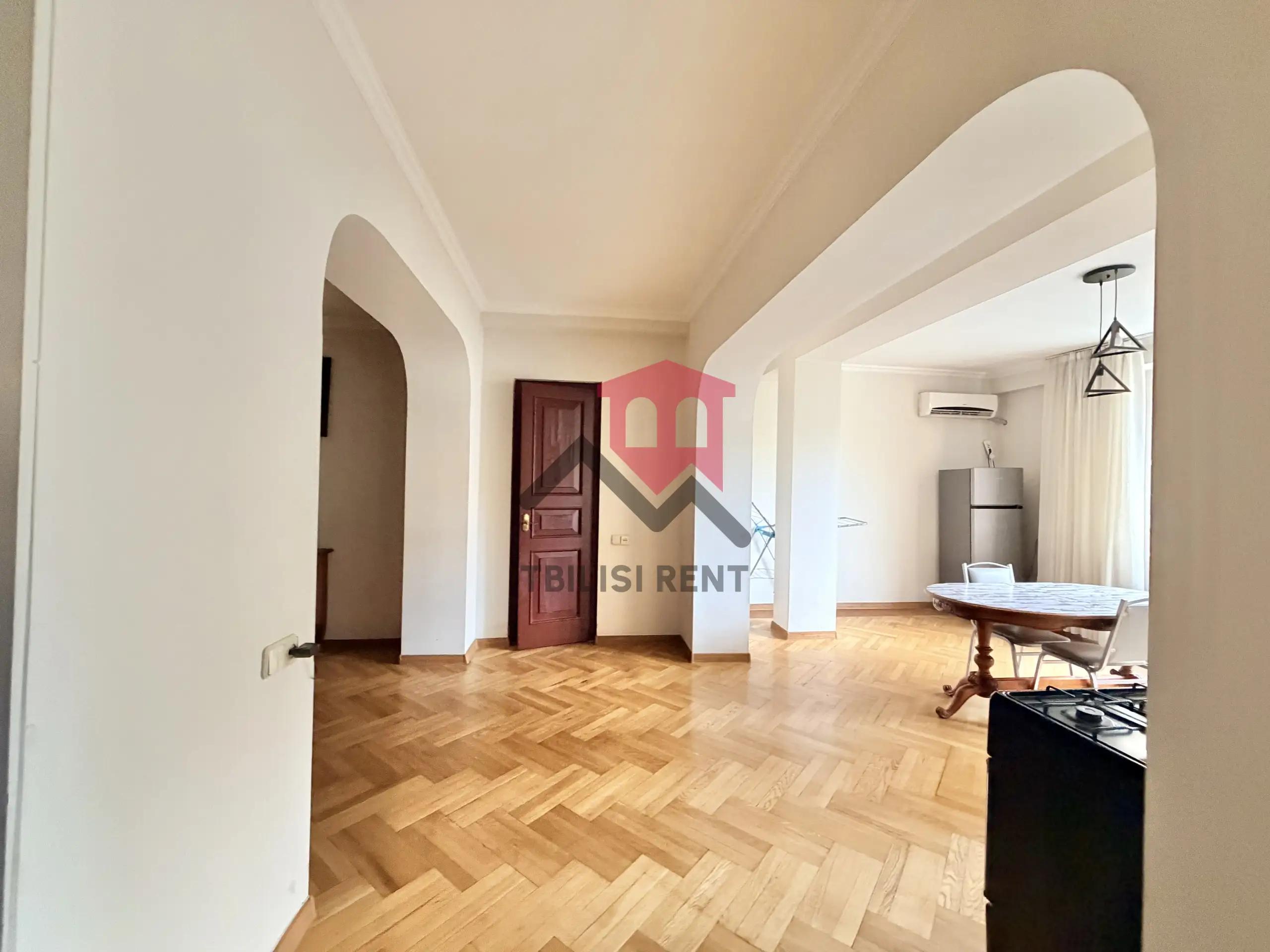 Spacious 3-Bedroom Apartment in Saburtalo photo 6 of 8