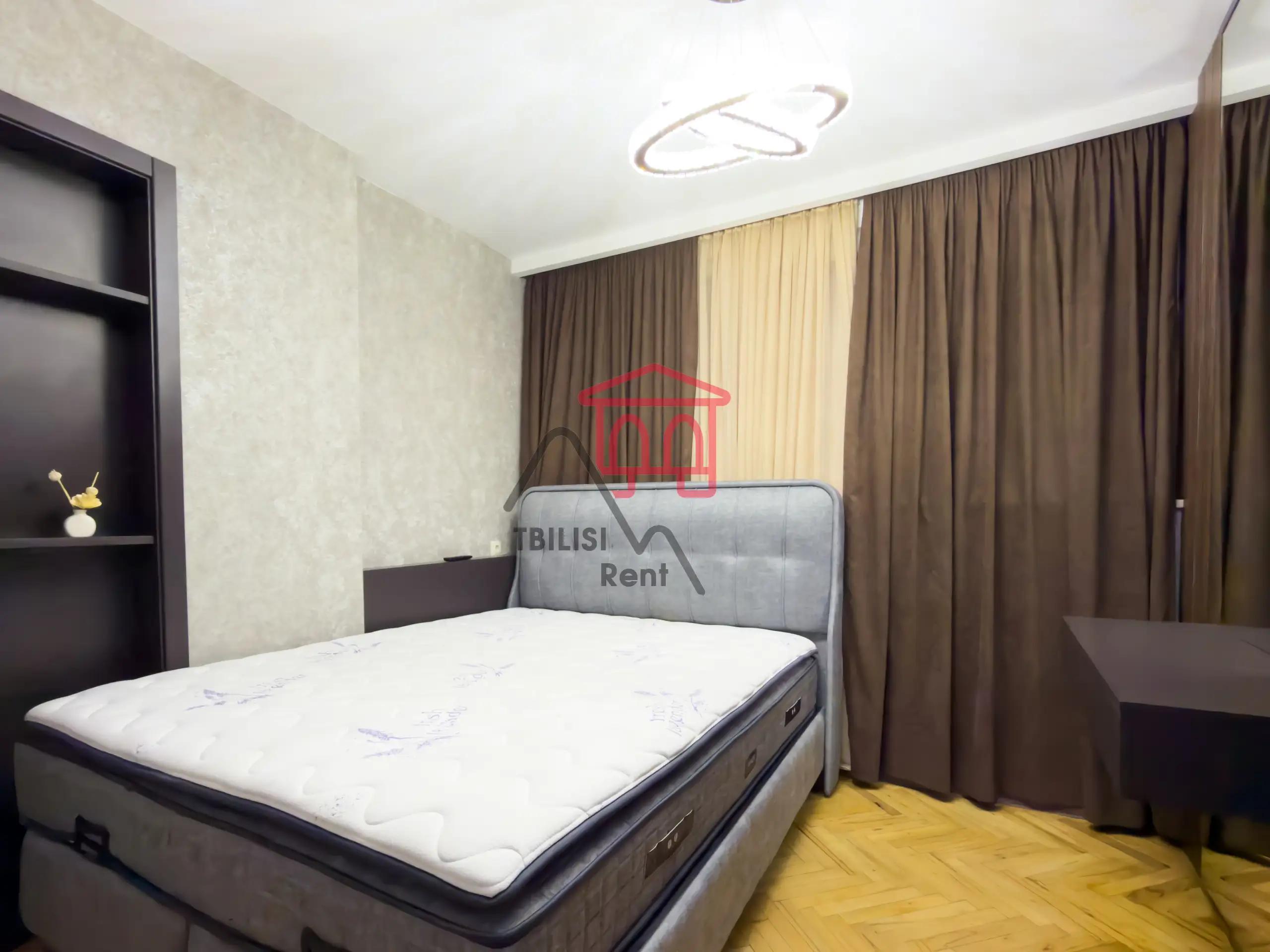 Two-Bedroom Apartment in Saburtalo photo 5 of 8