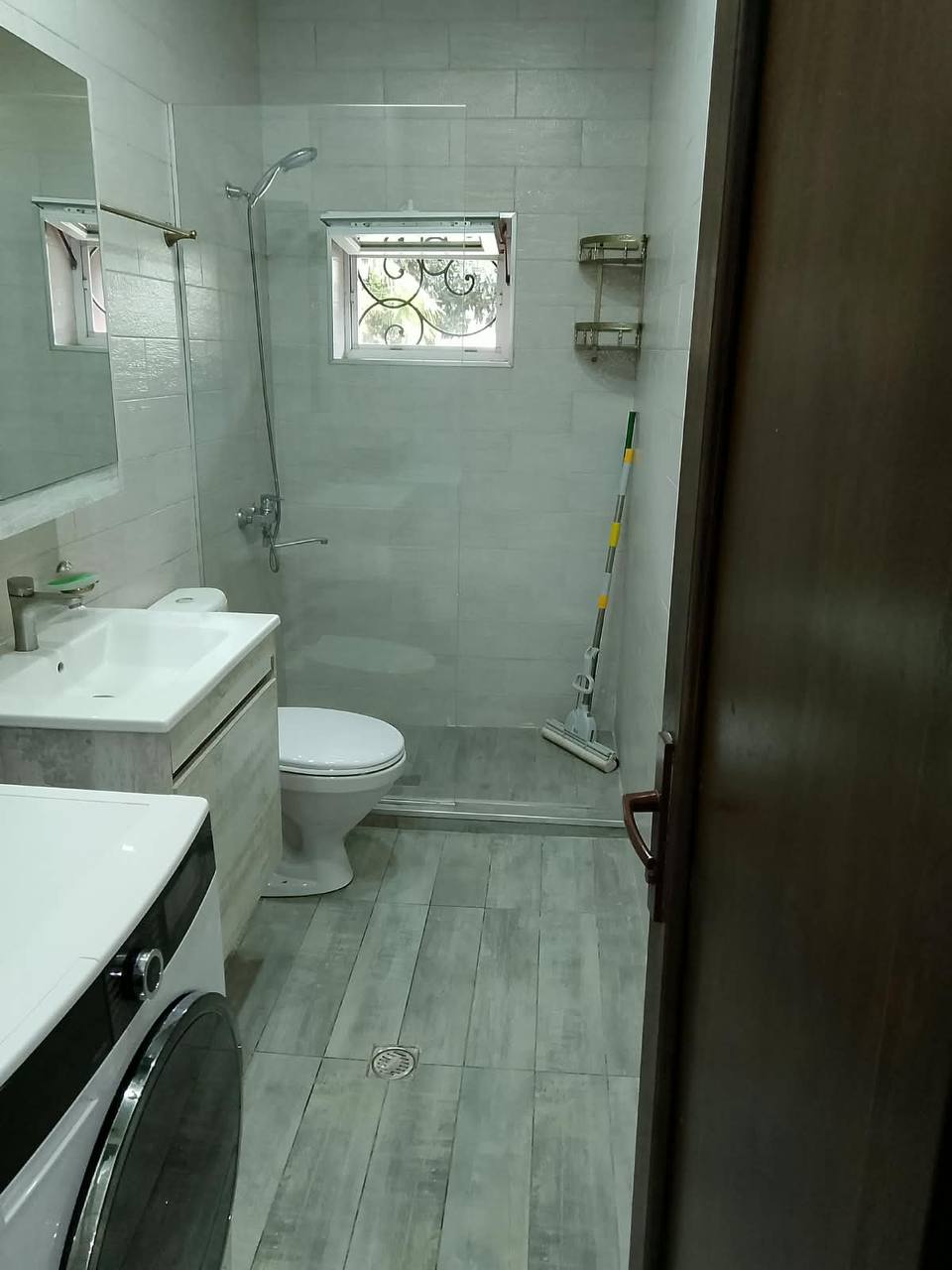 2-Bedroom Apartment Floor in Central Batumi photo 8 of 8