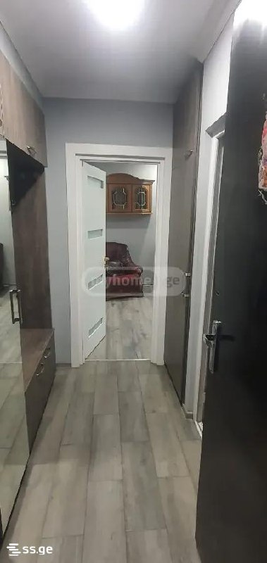 3-Room Apartment Near University Metro photo 2 of 8