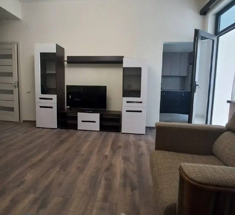 Three-Room Apartment in Arabkir photo 3 of 8