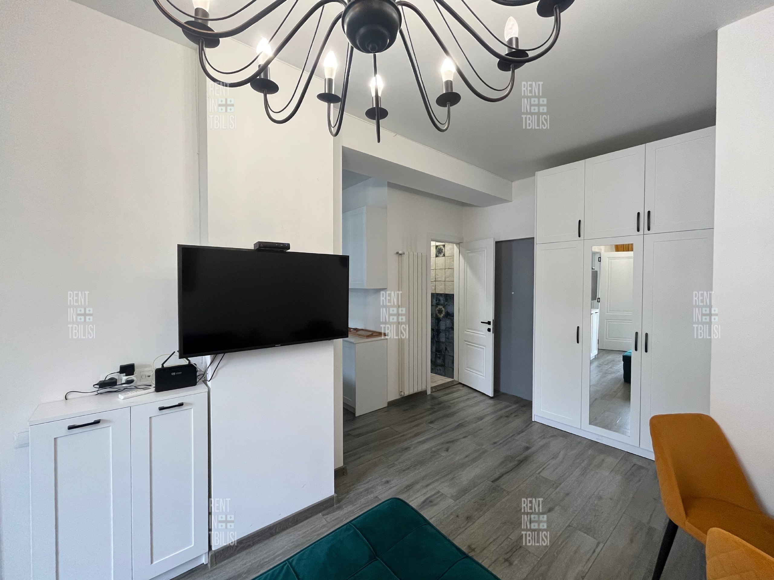 One-Bedroom Apartment in Vake photo 6 of 8