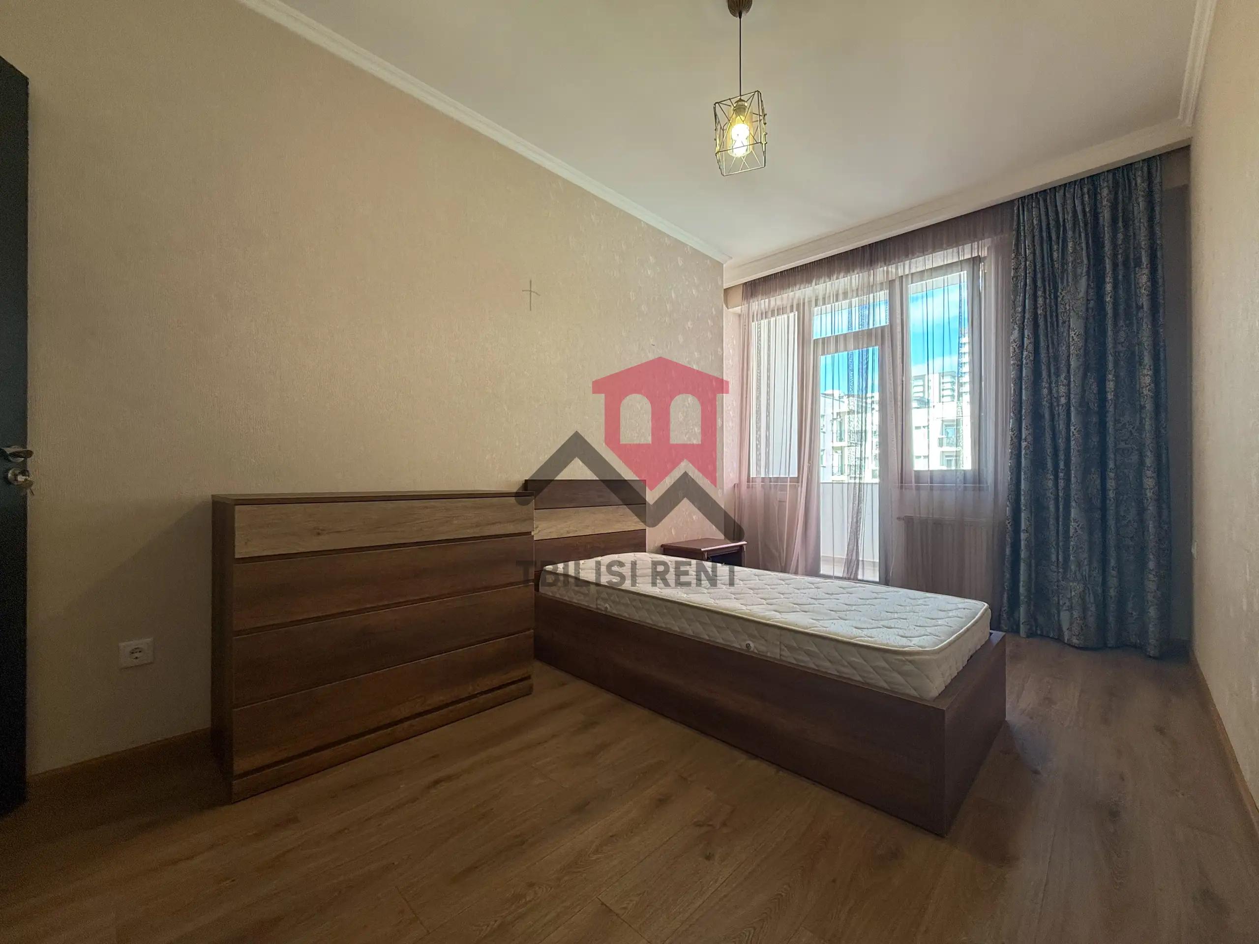 Просторная квартира в Дидубе photo 4 of 8