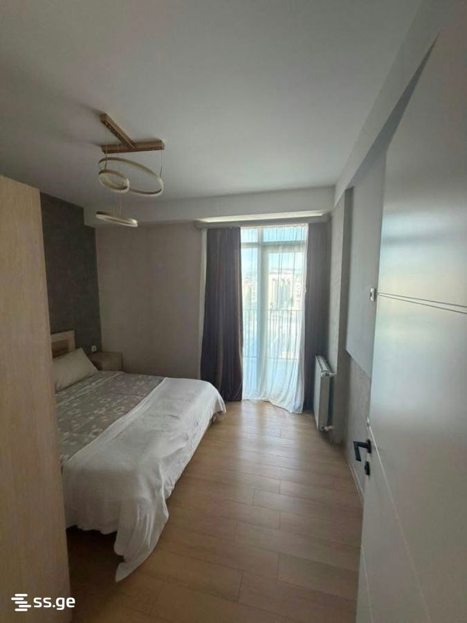 3-Bedroom Apartment in Isani photo 8 of 8