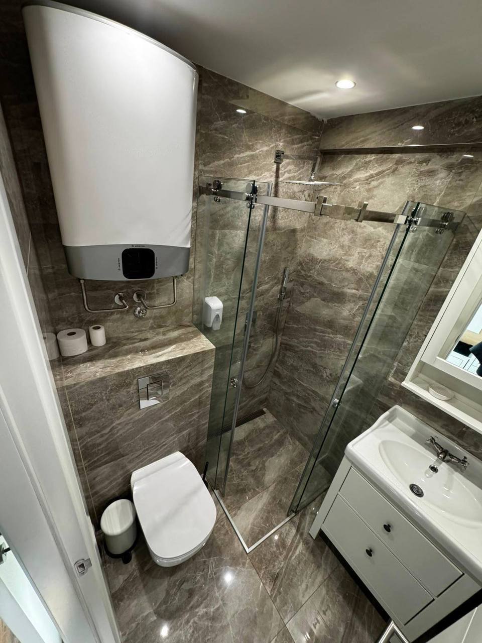 1-Bedroom Apartment in Zemun photo 4 of 4