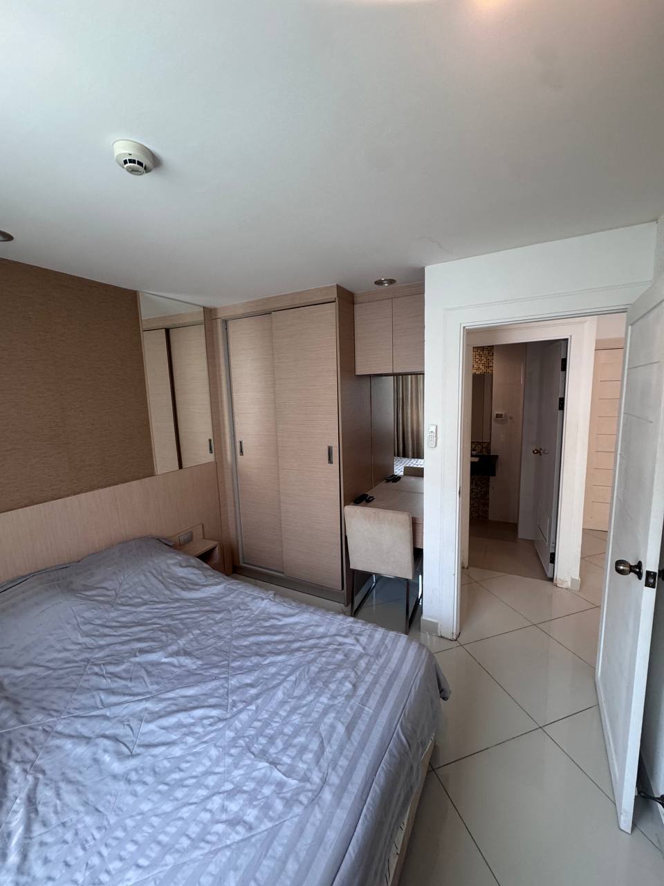 Furnished One-Bedroom Apartment Near the Sea photo 8 of 8