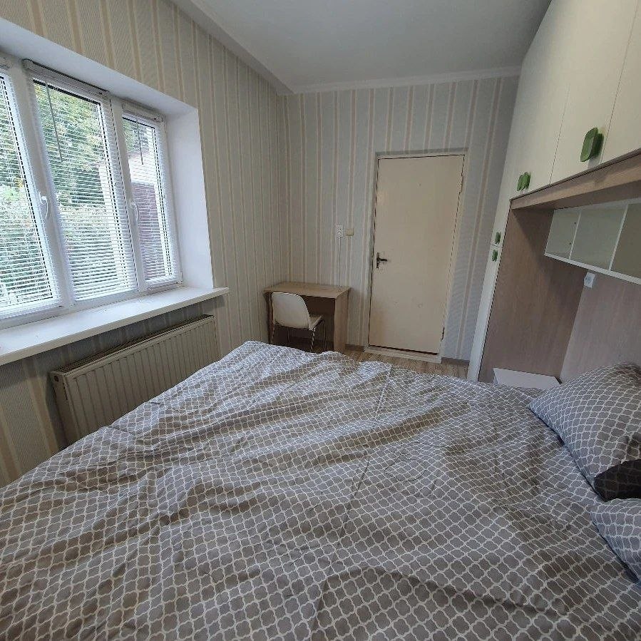 One-Bedroom Apartment with Living Room in Buiucani photo 2 of 8