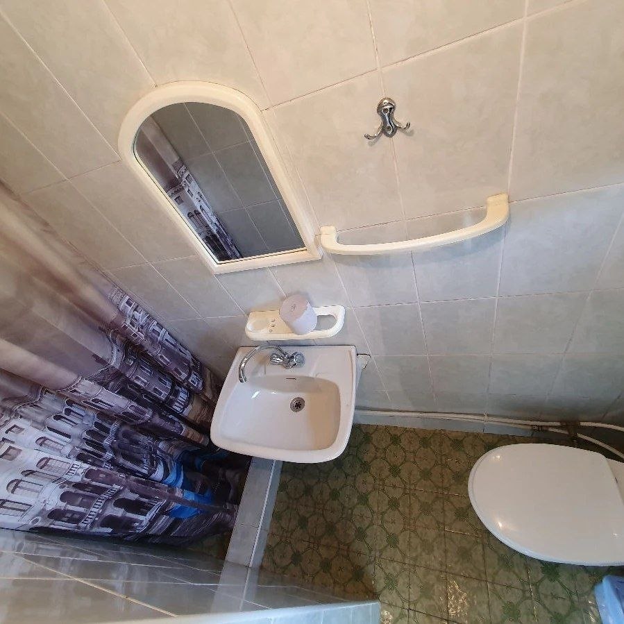 One-Bedroom Apartment with Living Room in Buiucani photo 6 of 8