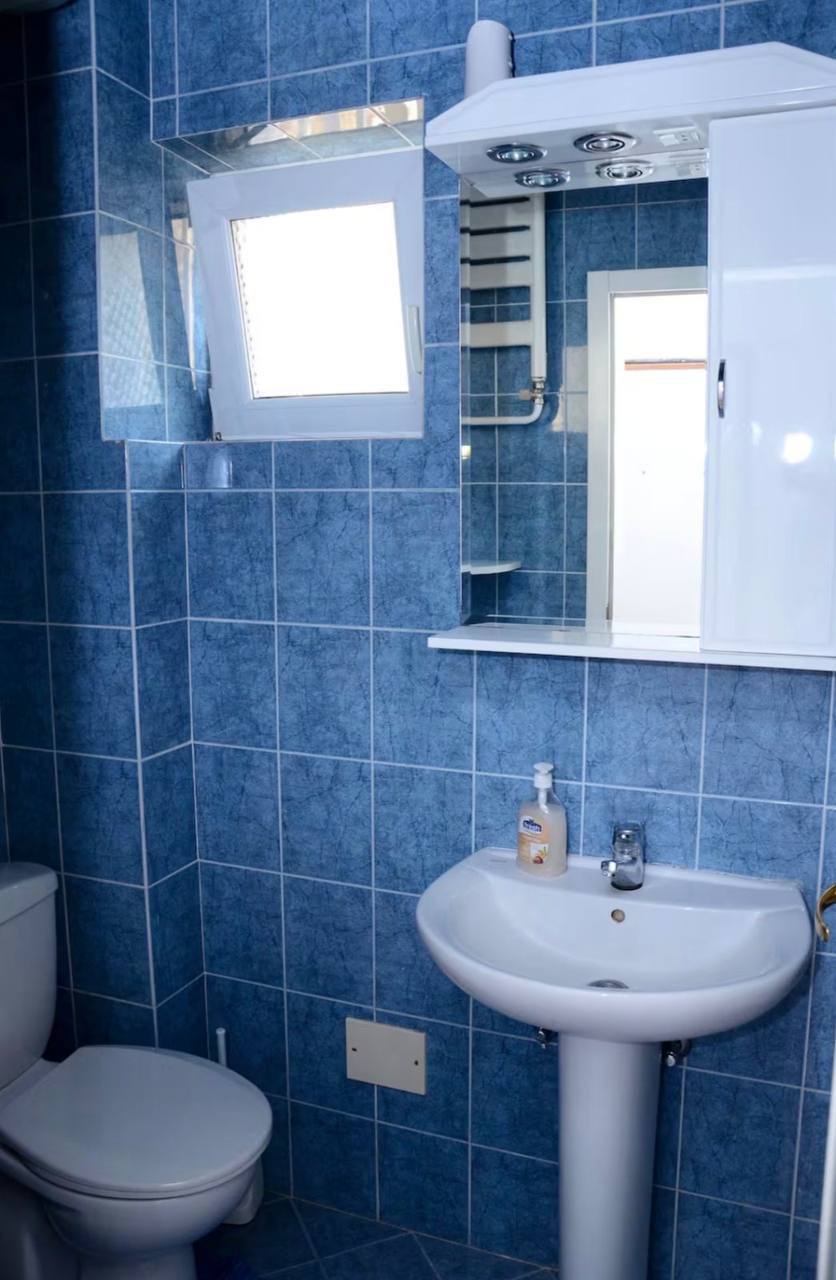 Two-Bedroom Apartment in Stari Grad photo 6 of 8