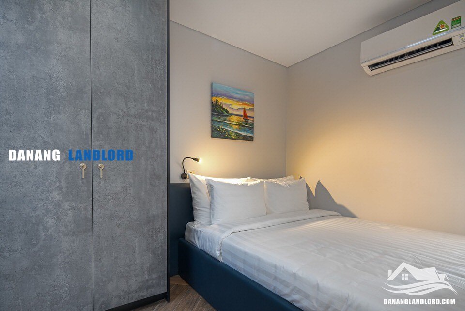 Modern 2-Bedroom Apartment Near Pham Van Dong Beach photo 7 of 8
