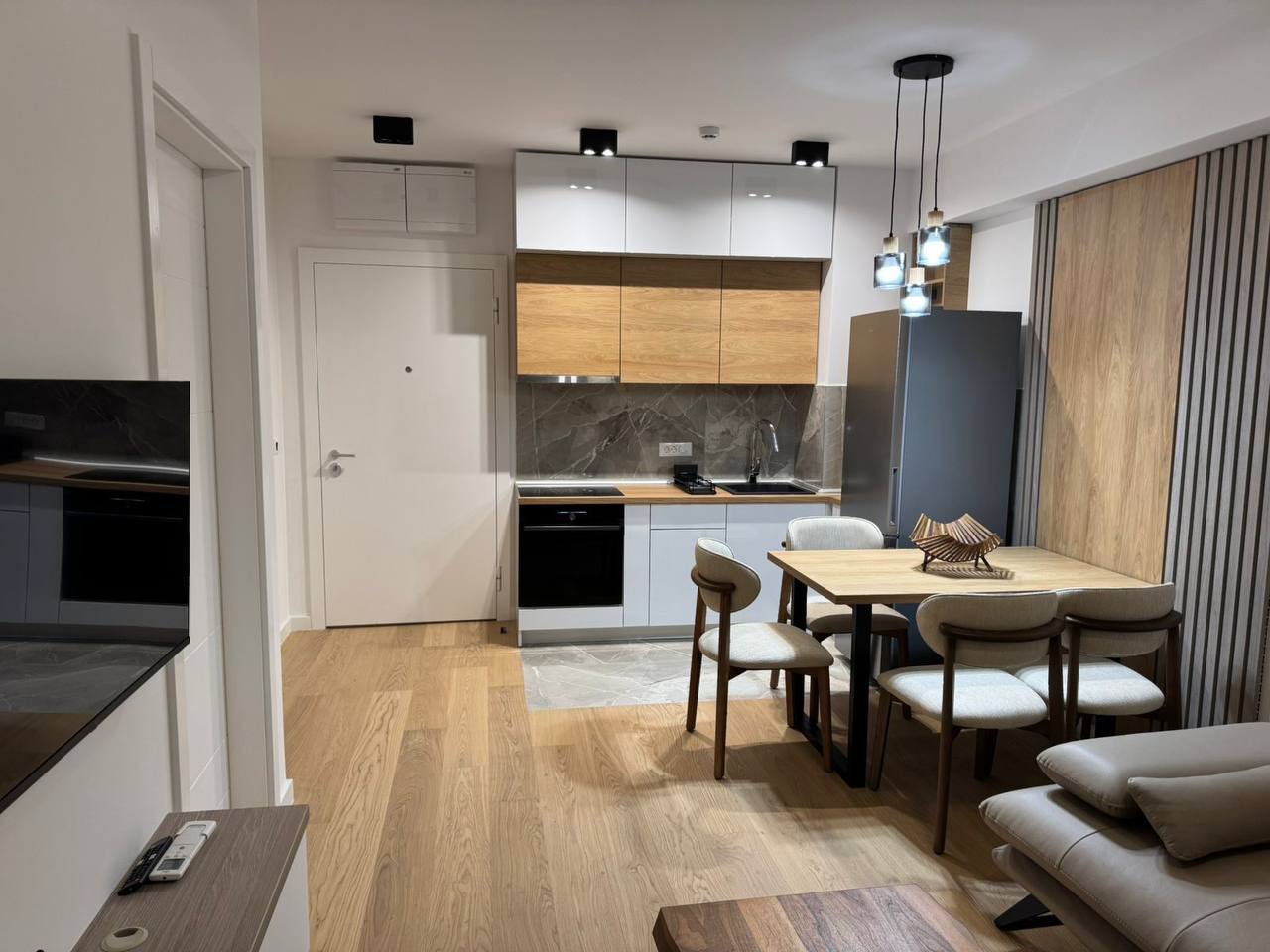 One-Bedroom Apartment in Novi Beograd photo 2 of 8