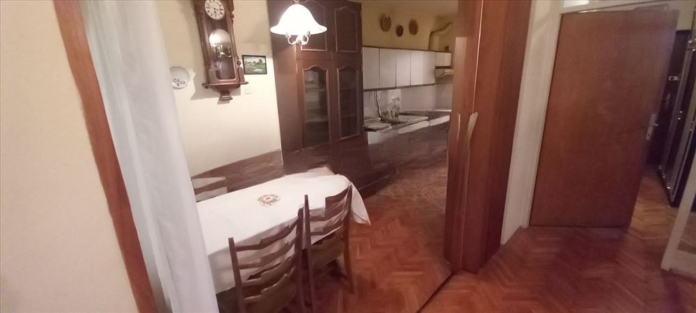 Меблированная квартира с 2,5 комнатами во Врачаре photo 8 of 8