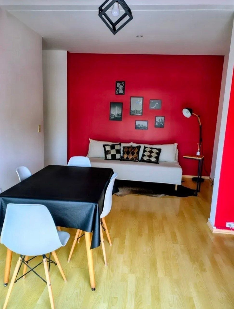 One-Bedroom Apartment with Patio in Almagro photo 1 of 8