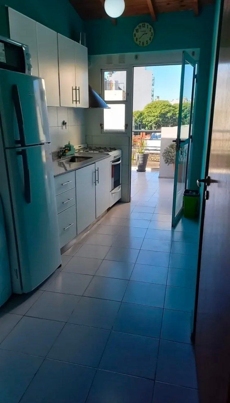 One-Bedroom Apartment with Patio in Almagro photo 5 of 8