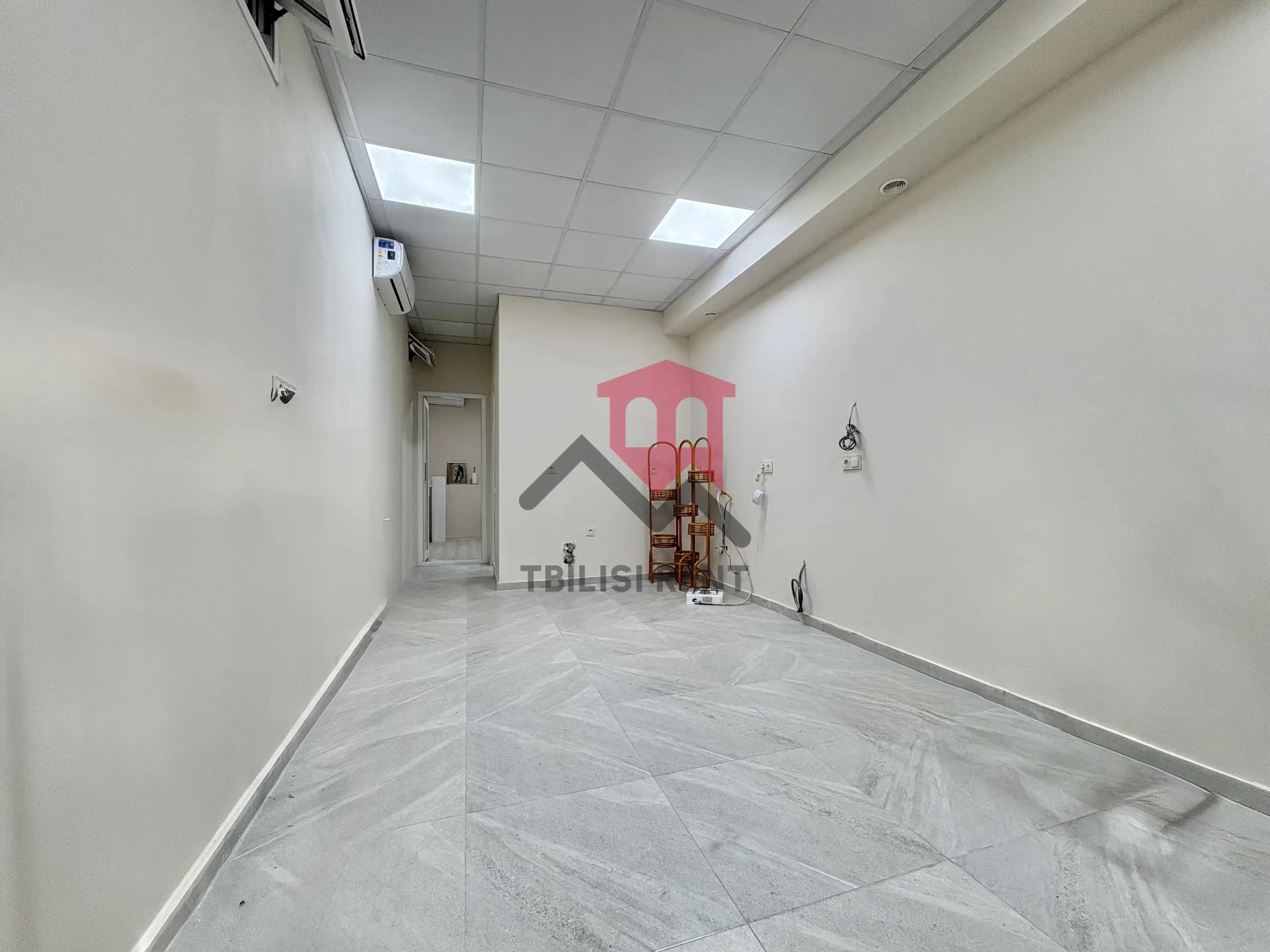 Spacious One-Bedroom Apartment in Saburtalo photo 1 of 3