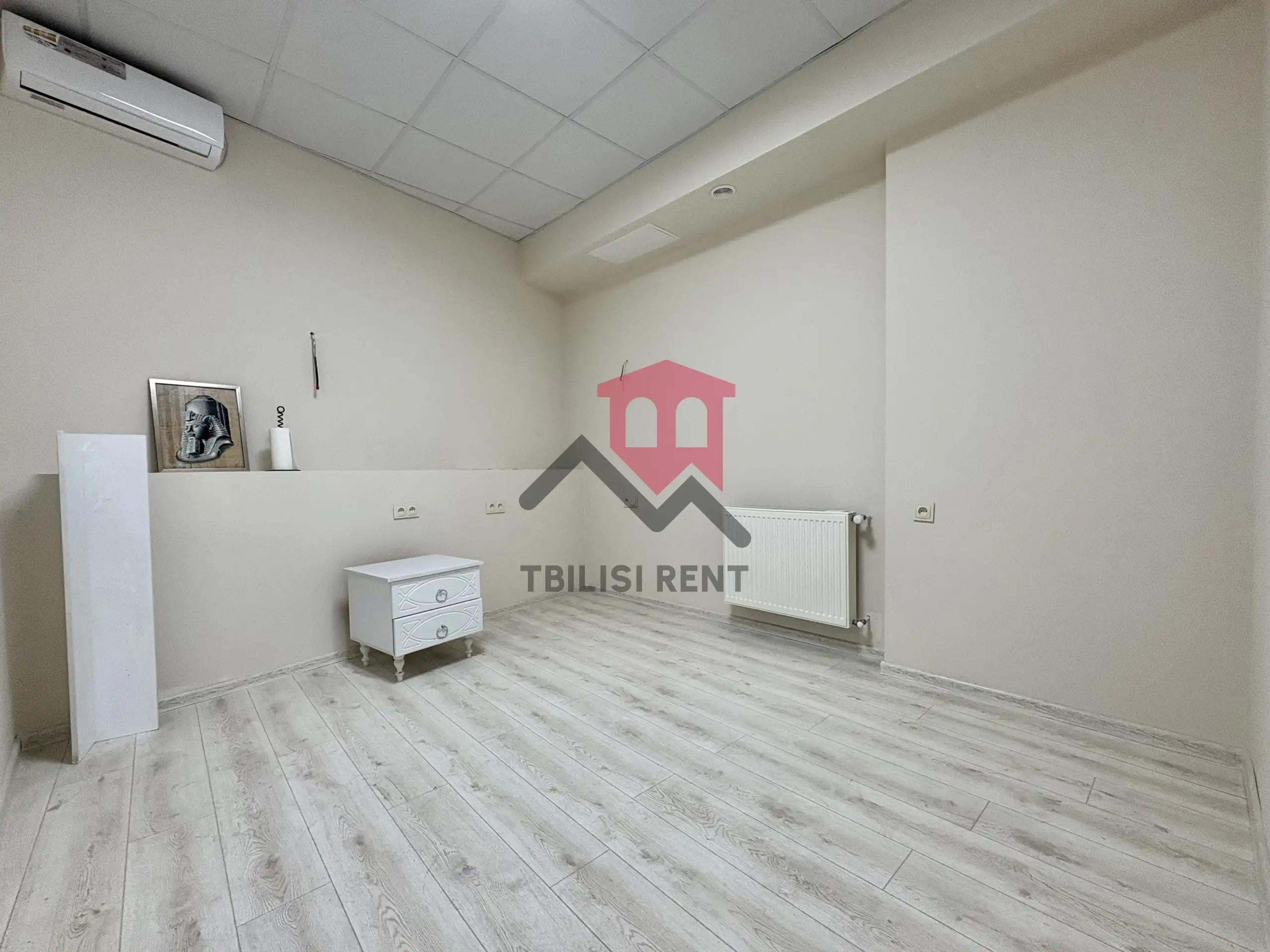 Spacious One-Bedroom Apartment in Saburtalo photo 2 of 3